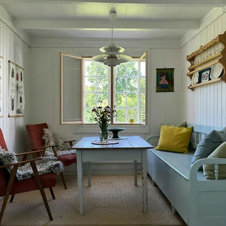 بيت للعطل Idyllic From 1840 With Sea View In Spind *