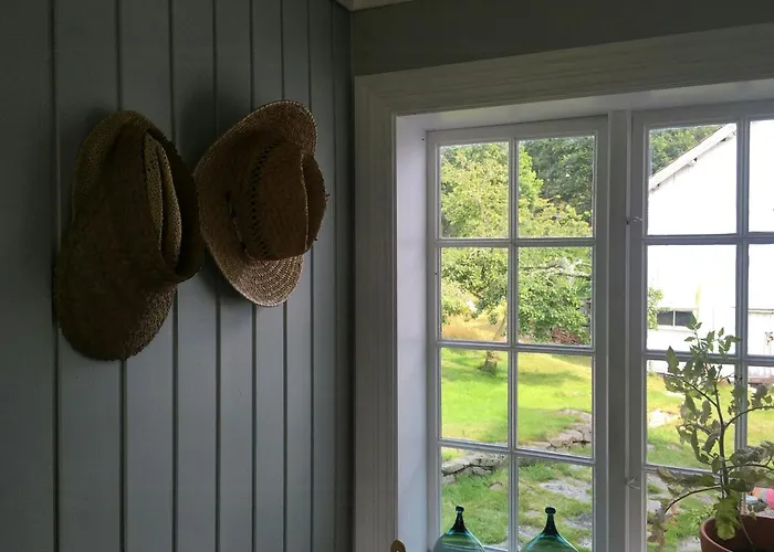 Idyllic From 1840 With Sea View In Spind Ferienhaus *