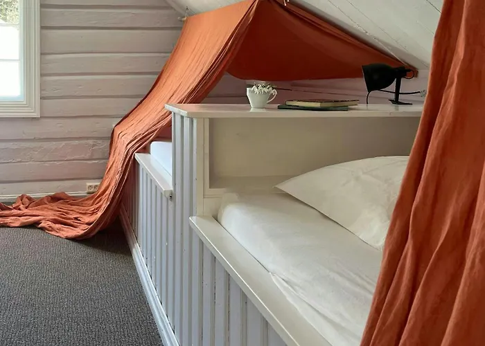 Idyllic From 1840 With Sea View In Spind Ferienhaus Farsund