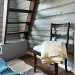펜션 Idyllic From 1840 With Sea View In Spind 파르순