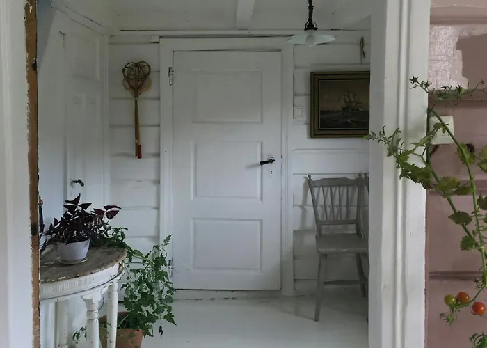 Idyllic From 1840 With Sea View In Spind *