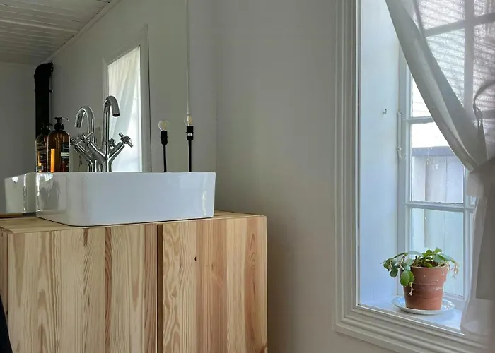 Idyllic From 1840 With Sea View In Spind * Farsund
