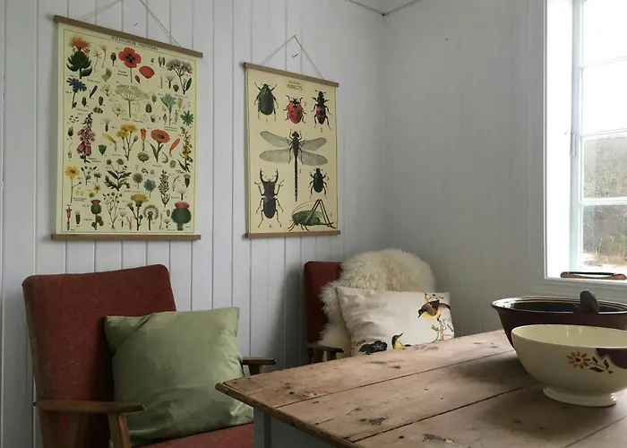 Casa de Férias Idyllic From 1840 With Sea View In Spind Farsund